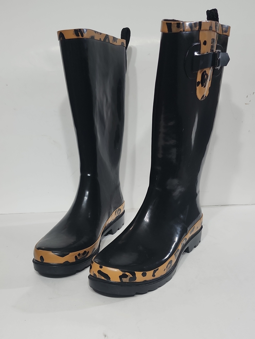 Sakroots Women's Rhythm Tall Rubber Rain Boots - Black / Leopard Print Size 7
